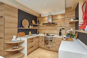 Beachfront Villa Adria