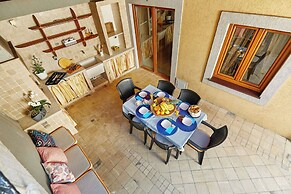 Beachfront Villa Adria