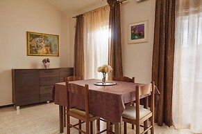 Beachfront Villa Adria