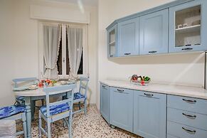 Laigueglia Holidays - 200m From Sea