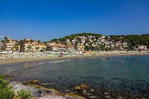 Laigueglia Holidays - 200m From Sea