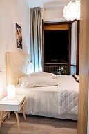 FLORENCE ROOMS NOVELLA