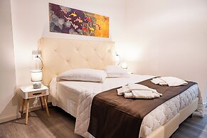 FLORENCE ROOMS NOVELLA