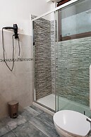 FLORENCE ROOMS NOVELLA