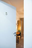 FLORENCE ROOMS NOVELLA