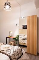FLORENCE ROOMS NOVELLA