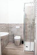 FLORENCE ROOMS NOVELLA