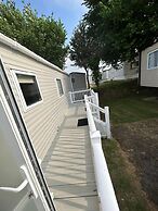 Lovely 2-bed Luxury Caravan in Newquay