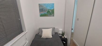 Hull 3bed House-driveway-garden-familyfriendly