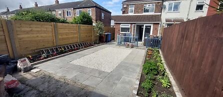 Hull 3bed House-driveway-garden-familyfriendly