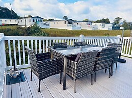 Luxury 2-bed Holiday Lodge Near Bude & Widemouth