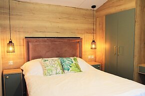 Luxury 2-bed Holiday Lodge Near Bude & Widemouth