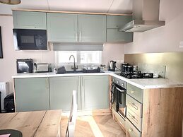 Luxury 2-bed Holiday Lodge Near Bude & Widemouth