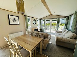 Luxury 2-bed Holiday Lodge Near Bude & Widemouth