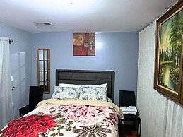 Glamour Room A Near EWR Aiport Penn Stat