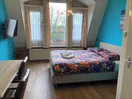 Plato by Hofstad Studios