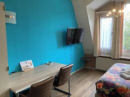 Plato by Hofstad Studios