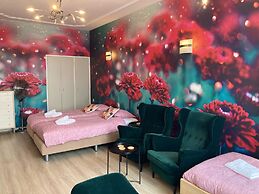 Plato by Hofstad Studios