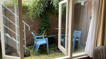 Plato by Hofstad Studios