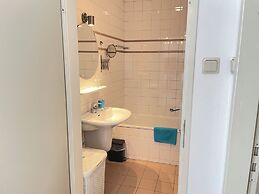 Plato by Hofstad Studios