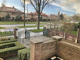 Plato by Hofstad Studios