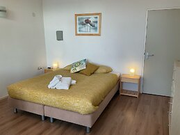 Plato by Hofstad Studios