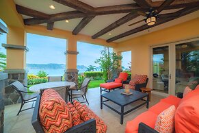 Marbella 2F - 3 Bedr 3 1 2 Bath