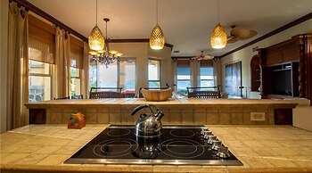 Marbella 2F - 3 Bedr 3 1 2 Bath