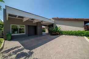 - Casa Blue Sail 6 bdr Ocean View - Family