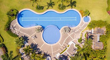 Bay Residence 9F 3 bdr 2 Bath