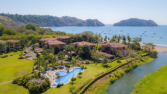 Bay Residence 9F 3 bdr 2 Bath