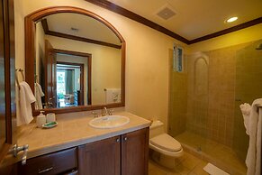 Bay Residence 9F 3 bdr 2 Bath