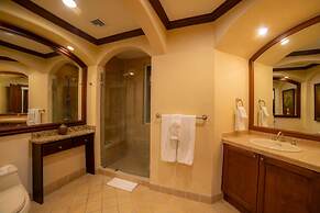 Bay Residence 9F 3 bdr 2 Bath