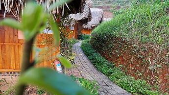 MONG NGUA BUNGALOW & HOMESTAY