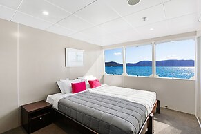Whitsunday Explorer Small Ship Cruising