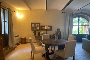 Olivemill Apt Private Jacuzzi Outside