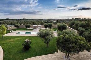 Lisària Villa Delle Meraviglie with pool