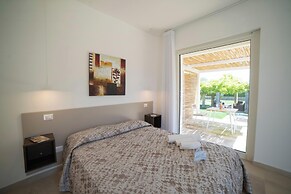 Lisària Villa Delle Meraviglie with pool