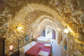 Masseria Relais Saraceno with pool