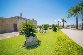 Masseria Relais Saraceno with pool