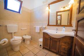 Masseria Relais Saraceno with pool