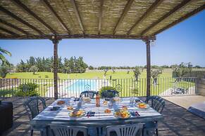 Masseria Relais Saraceno with pool