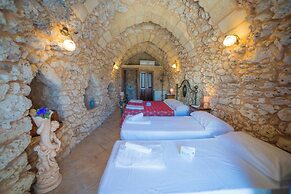 Masseria Relais Saraceno with pool