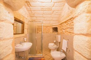 Masseria Relais Saraceno with pool