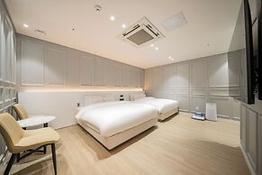 HoundHotel Mokpo PeaceSquare
