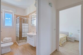 Le Bianche Apt 4 - Terrace near the Sea