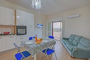 Le Bianche Apartment 4 close to the beach