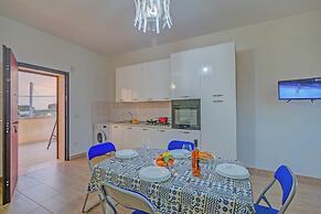 Le Bianche Apartment 4 close to the beach