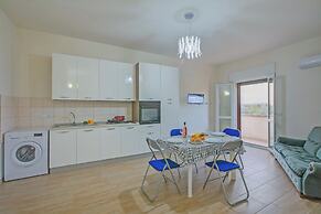 Le Bianche Apartment 4 close to the beach