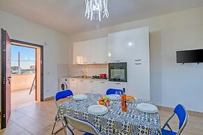 Le Bianche Apt 4 - Terrace near the Sea